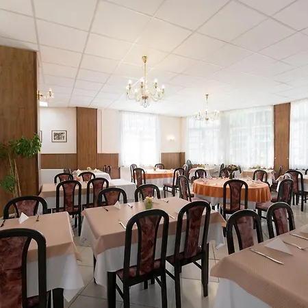 Ensana Trajan Piest'any