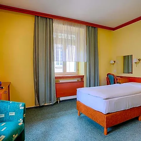 Ensana Trajan Hotel 2*
