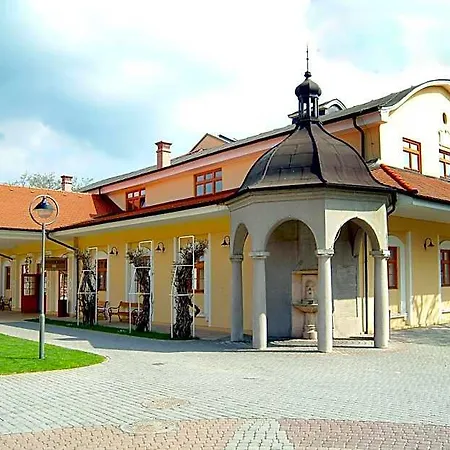Ensana Trajan Hotel 2*