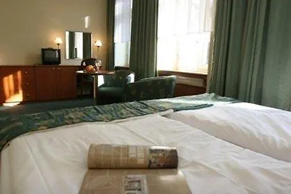 Ensana Trajan Piest'any